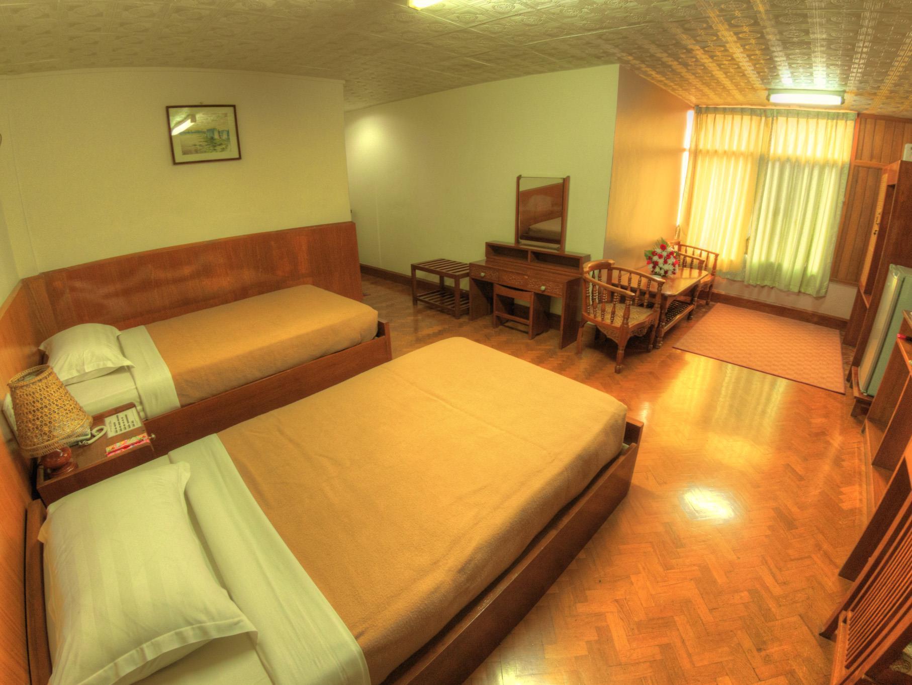 Nadi Myanmar Hotel Мандалай Екстер'єр фото